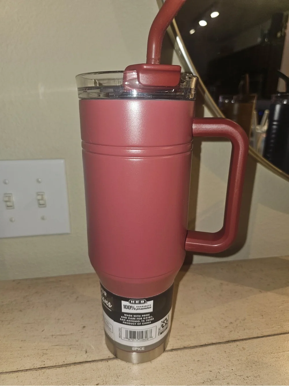 Travel tumbler with Handle - and straw